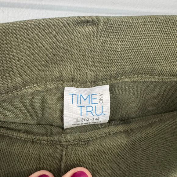 Time and Tru Military Green Spandex Blend Cropped Jeggings Size Large / 12 - 14 - Picture 4 of 6
